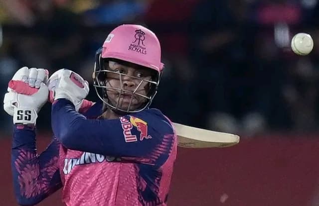 Rajasthan win a thriller against Punjab to keep their hope alive for the playoff race