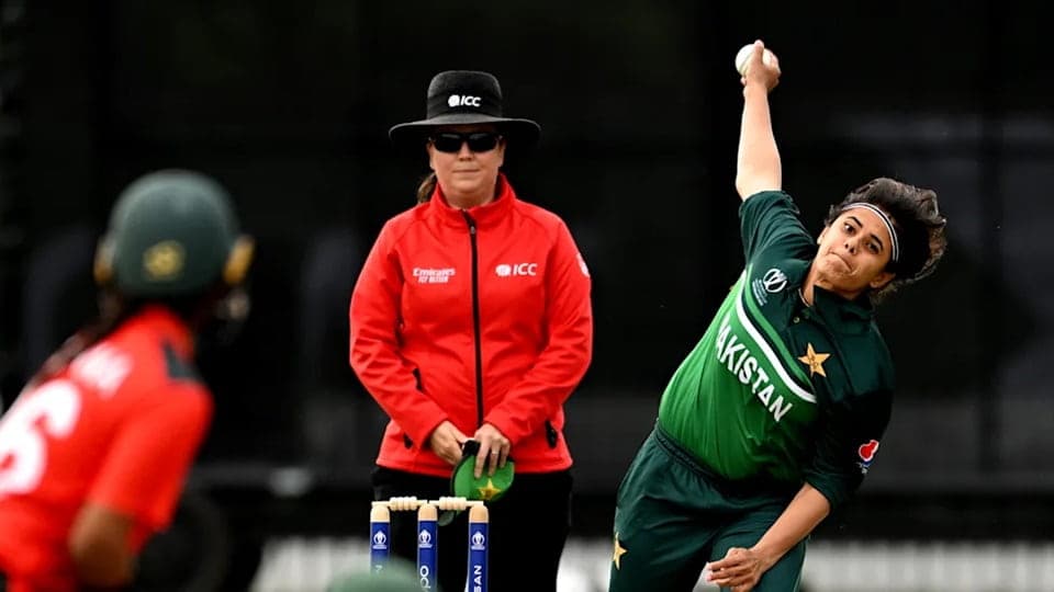 Pakistan Pacer Aimen Anwer Announce Retirement from International Cricket