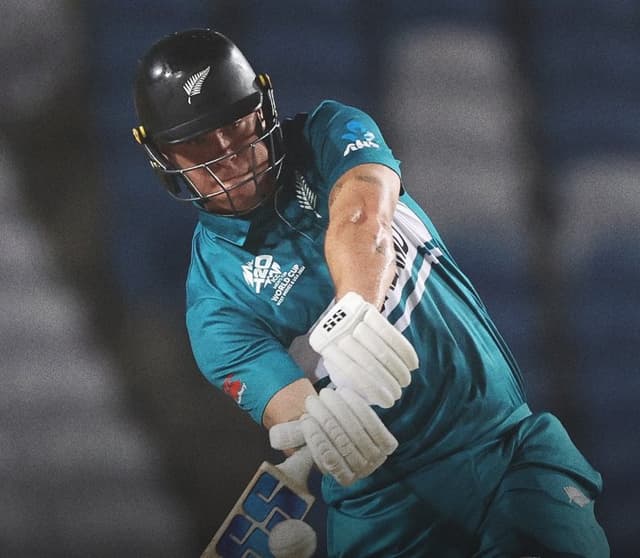 Finn Allen signs a two-year deal with Perth Scorchers after turning down a national contract