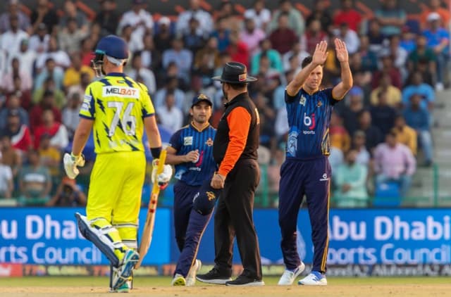 Deccan Gladiators push struggling Team Abu Dhabi to fourth consecutive defeat