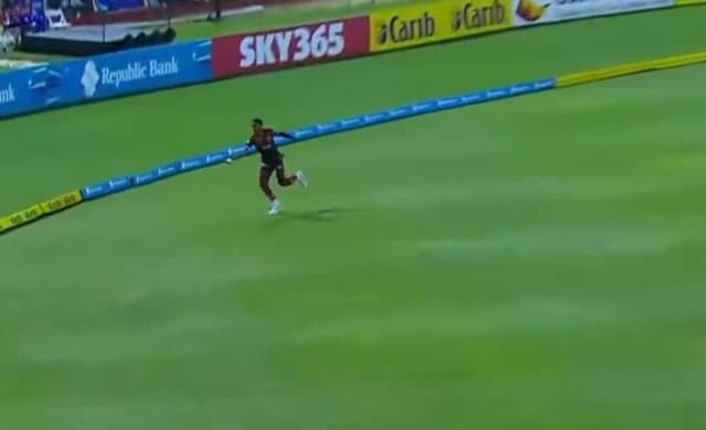 Watch: McKenny Clarke pulls off a one-handed stunner in CPL 2025
