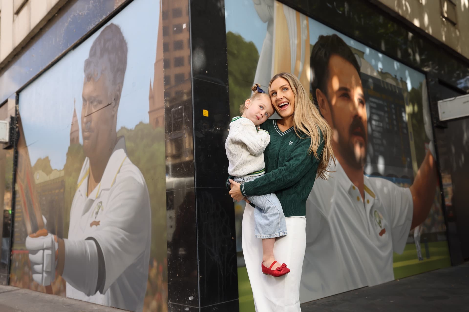 Travis Head, Alex Carey mural unveiled in Adelaide ahead of Christmas Test