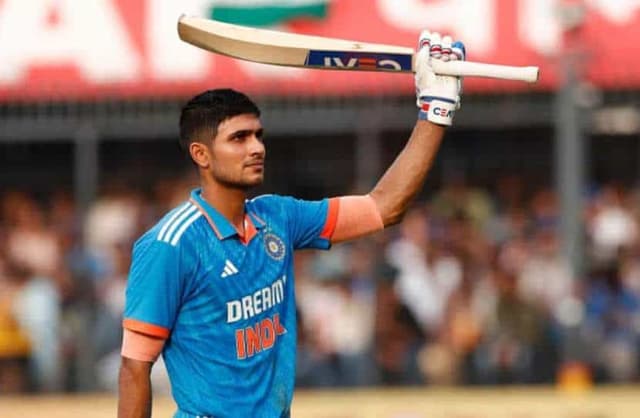 Sehwag chooses Gill as Rohit's successor