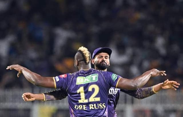 Kolkata beat Mumbai to become the first team to qualify for playoffs