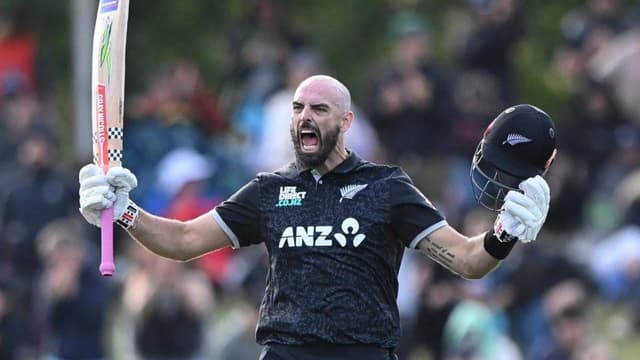 Daryl Mitchell earns the ICC Player of the Month award for January