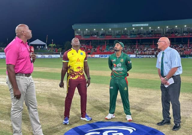 Live: Bangladesh bat first after winning toss, Emon comes in for Soumya