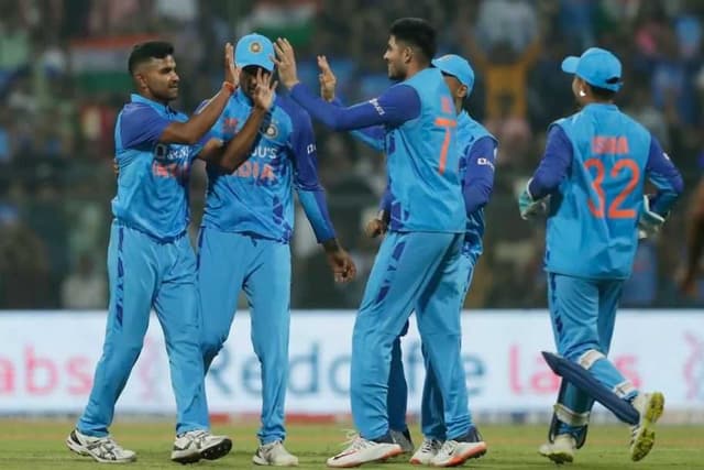 Shivam Mavi's four-fer on debut gives India win in a thriller against Sri Lanka