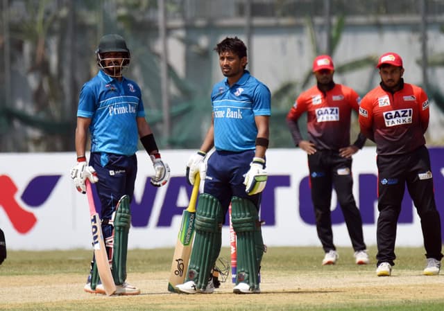 Anamul, Nasir, Kayes smash tons; Onik takes six