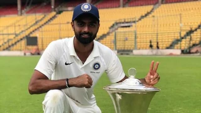 "Jaydev Unadkat may not play this series" - Dinesh Karthiks