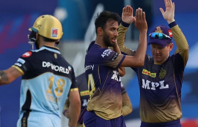 McClenaghan hilarously trolls RCB after they were all out for 92