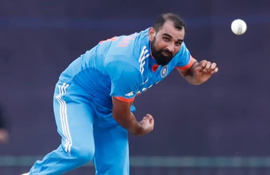 Aakash Chopra suggests to include Shami in playing XI against Pakistan