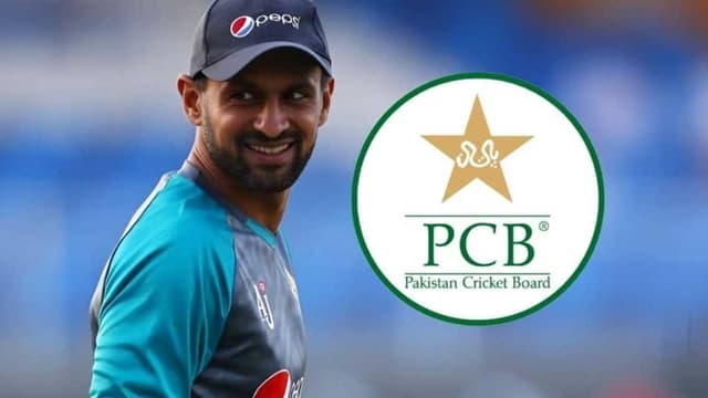 Shoaib Malik Steps Down as PCB Mentor in Domestic Cricket