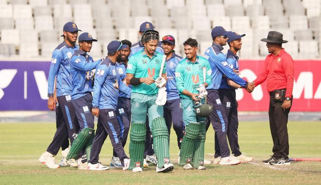 Apu, Hafeez, Soumya get Mohammedan off the mark