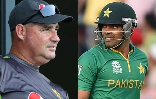 Mickey Arthur's "unprofessional" behavior is accused by Umar Akmal for destroying his career